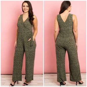 GILLI Plus Size Olive Abstract Print Jumpsuit